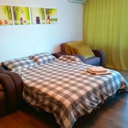 Kozzy Apartment In Kiev City Center Lu7 المظهر الخارجي الصورة