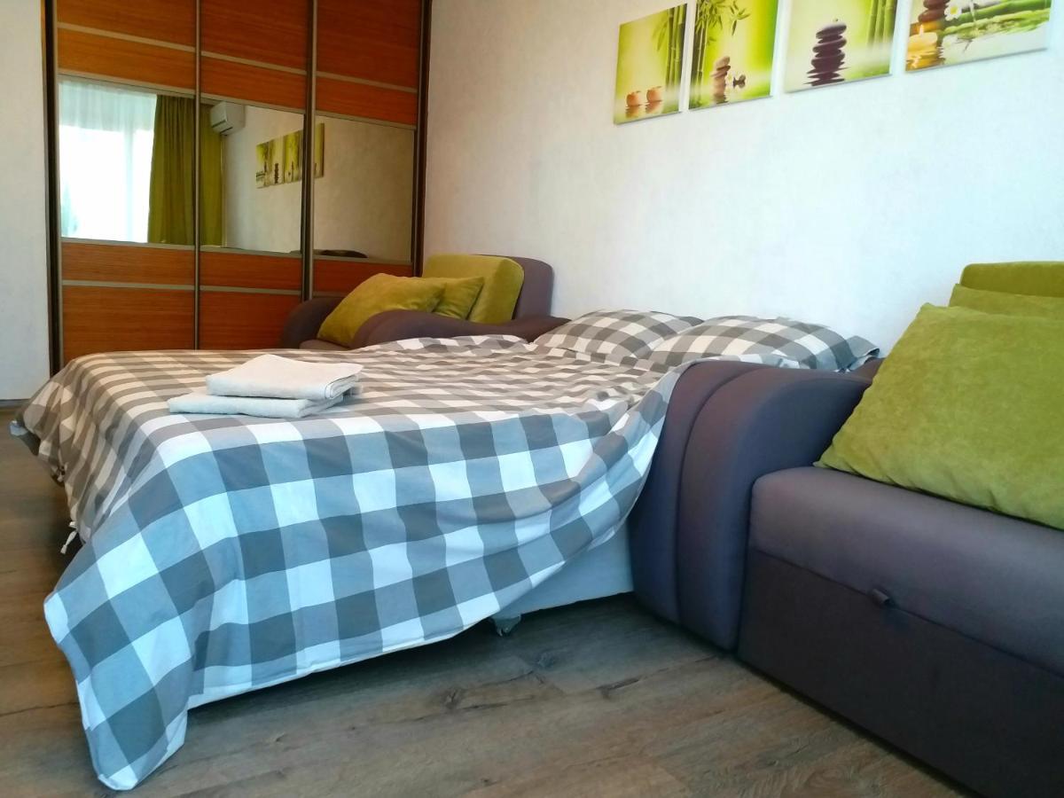 Kozzy Apartment In Kiev City Center Lu7 المظهر الخارجي الصورة