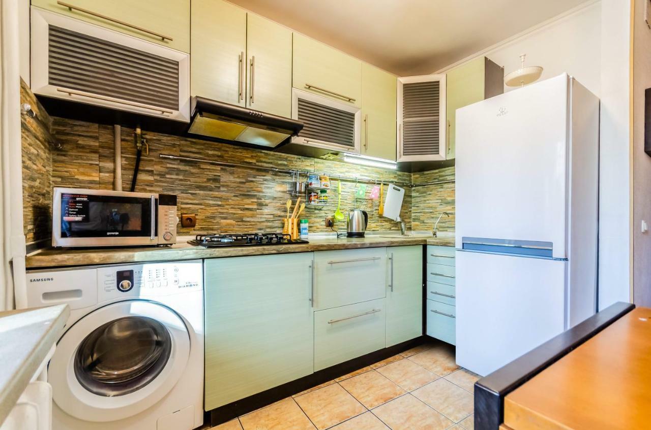 Kozzy Apartment In Kiev City Center Lu7 المظهر الخارجي الصورة